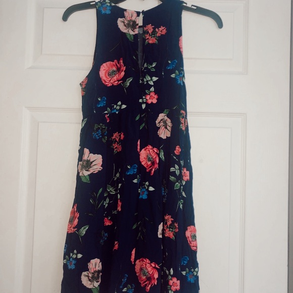 OLD NAVY DRESS - Picture 2 of 3